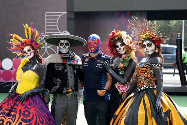 24.10.2024, xrarjax, Motorsport FIA Formel 1, Großer Preis von Mexiko 2024 emspor, v.l. Sergio Perez (Oracle Red Bull Racing) Startnummer 11 Mexiko-Stadt