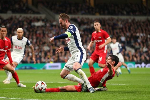 24th October 2024; Tottenham Hotspur Stadium, London, England; UEFA Europa League Football, Tottenham Hotspur versus AZ Alkmaar; James Maddison of Tottenham Hotspur goes down under a tackle by Alexandre Penetra of AZ Alkmaar and wants a penalty kick but a corner is given.  ActionPlus12706914 KatiexChan