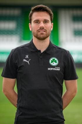 24.10.2024 - SpVgg Greuther Fürth ( Kleeblatt Spielvereinigung ) - 2. Fussball Bundesliga - Saison 2024 2025 - Fototermin Porträttermin Vorstellung Präsentation Pressetermin - - Einzelbild Einzelfoto Portrait Porträt Kopfbild - Julian Kolbeck ( Co-Trainer SpVgg Greuther Fürth )