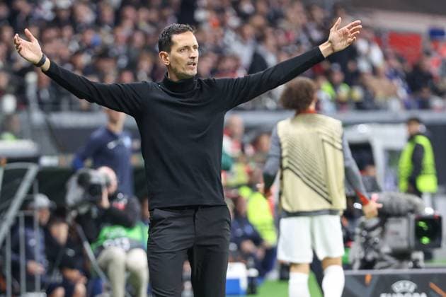 UEFA Europa League - Eintracht Frankfurt - Rigas FS am 24.10.2024 im Deutsche Bank Park in Frankfurt Trainer Dino Toppmöller Toppmoeller Toppmoller (Frankfurt) gestikuliert