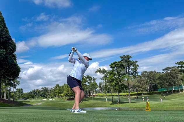 KUALA LUMPUR, - OCTOBER 25: Gemma Dryburgh of Scotland play a shot during the second round of the 2024 LPGA, Golf Damen Maybank Championship held at Kuala Lumpur Golf and Country Club in Kuala Lumpur, Malaysia on October 25, 2024, (Photo by Hazrin Yeob Men Shah Icon Sportswire) GOLF: OCT 25 LPGA Maybank Championship EDITORIAL USE ONLY Icon3782410250003