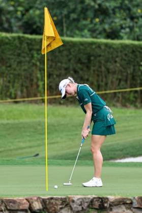 KUALA LUMPUR, - OCTOBER 25: Charley Hull of England play a shot during the second round of the 2024 LPGA, Golf Damen Maybank Championship held at Kuala Lumpur Golf and Country Club in Kuala Lumpur, Malaysia on October 25, 2024, (Photo by Hazrin Yeob Men Shah Icon Sportswire) GOLF: OCT 25 LPGA Maybank Championship EDITORIAL USE ONLY Icon3782410253606