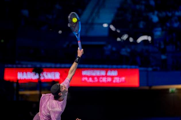 JACK DRAPER (GBR) (in picture) in match against TOMAS MACHAC (CZE) at the ATP, Tennis Herren World Tour, Erste Bank Open at the Wiener Stadthalle. Vienna