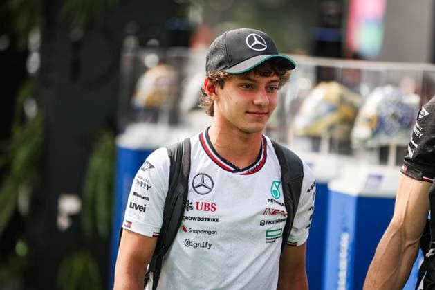 KIMI ANTONELLI Andrea (ita), Junior Driver of Mercedes AMG F1 Team, portrait during the Formula 1 Gran Premio de la Ciudad de Mexico 2024, 20th round of the 2024 Formula One World Championship, WM, Weltmeisterschaft from October 25 to 27, 2024 on the Autodromo Hermanos Rodriguez, in Mexico City, Mexico - F1 - MEXICO CITY GRAND PRIX 2024 DPPI Panoramic  241025_R20_MESSICO_DP_AV6_1196