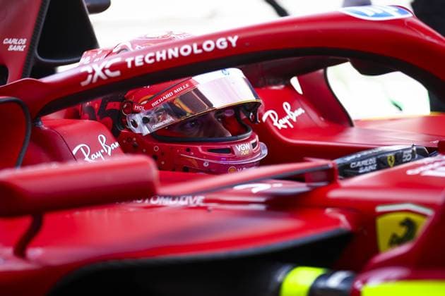 SAINZ Carlos (spa), Scuderia Ferrari SF-24, portrait during the Formula 1 Gran Premio de la Ciudad de Mexico 2024, 20th round of the 2024 Formula One World Championship, WM, Weltmeisterschaft from October 25 to 27, 2024 on the Autodromo Hermanos Rodriguez, in Mexico City, Mexico - F1 - MEXICO CITY GRAND PRIX 2024 DPPI Panoramic  241025_R20_MESSICO_EA028945
