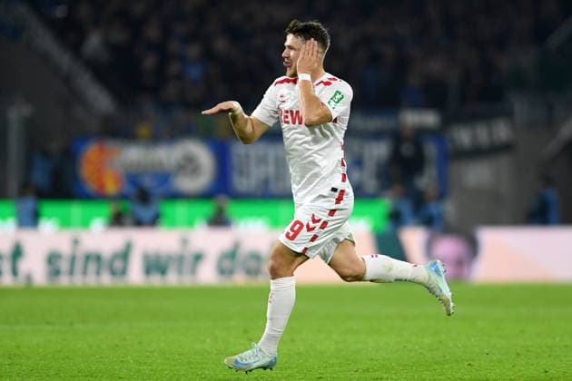 Jan Thielmann (1. FC Koeln) Torjubel, jubelt nach seinem Treffer zum 1:0 mit DJ-Jubel waehrend des Spiels der 2. Bundesliga zwischen dem 1. FC Köln und SC Paderborn 07 im RheinEnergieStadion am 25. October 2024 in Köln, Deutschland. (Foto von Ralf Treese DeFodi Images) +++ Jan Thielmann (1. FC Koeln) celebrates after scoring his team™s first goal during the 2. Bundesliga match between 1. FC Köln and SC Paderborn 07 at RheinEnergieStadion on October 25, 2024 in Cologne, Germany. (Photo by Ralf Treese DeFodi Images) DFB DFL REGULATIONS PROHIBIT ANY USE OF PHOTOGRAPHS AS IMAGE SEQUENCES AND OR QUASI-VIDEO. not used in POL SRB CRO FRA GBR NED ITA USA Defodi-521_KOEPAD20241025_101