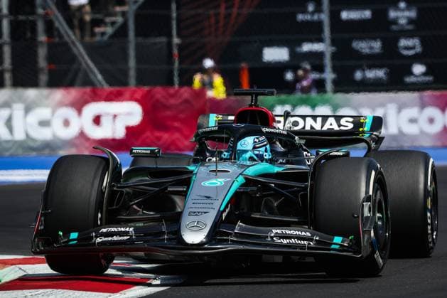 63 RUSSELL George (gbr), Mercedes AMG F1 Team W15, action during the Formula 1 Gran Premio de la Ciudad de Mexico 2024, 20th round of the 2024 Formula One World Championship, WM, Weltmeisterschaft from October 25 to 27, 2024 on the Autodromo Hermanos Rodriguez, in Mexico City, Mexico - F1 - MEXICO CITY GRAND PRIX 2024 DPPI Panoramic  241025_R20_MESSICO_DP_AV3_1615