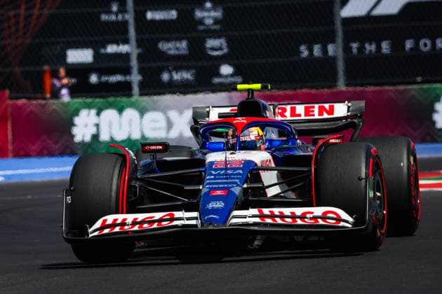 22 TSUNODA Yuki (jap), Visa Cash App RB F1 Team VCARB 01, action during the Formula 1 Gran Premio de la Ciudad de Mexico 2024, 20th round of the 2024 Formula One World Championship, WM, Weltmeisterschaft from October 25 to 27, 2024 on the Autodromo Hermanos Rodriguez, in Mexico City, Mexico - F1 - MEXICO CITY GRAND PRIX 2024 DPPI Panoramic  241025_R20_MESSICO_DP_AV3_1205