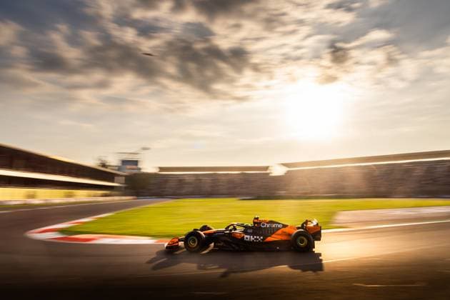 04 NORRIS Lando (gbr), McLaren F1 Team MCL38, action during the Formula 1 Gran Premio de la Ciudad de Mexico 2024, 20th round of the 2024 Formula One World Championship, WM, Weltmeisterschaft from October 25 to 27, 2024 on the Autodromo Hermanos Rodriguez, in Mexico City, Mexico - F1 - MEXICO CITY GRAND PRIX 2024 DPPI Panoramic  241026_R20_MESSICO_DP_AV3_3093