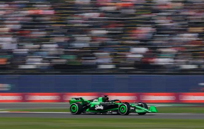 F1 Grand Prix of Mexico - Practice Kick Sauber drives during practice 1 of the Mexico City Grand Prix in Mexico City, Mexico, on October 25, 2024. Mexico City Mexico City Mexico  Copyright: xGerardoxVieyrax originalFilename:vieyra-notitle241025_npm5C.jpg
