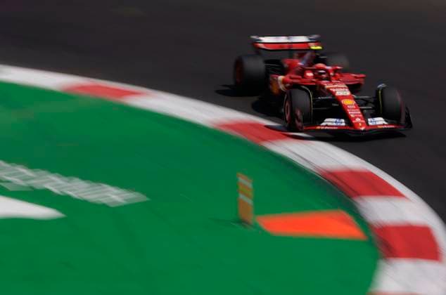 F1 Grand Prix of Mexico - Practice Ferrari driver Carlos Sainz participates in practice 1 for the Mexico City Grand Prix in Mexico City, Mexico, on October 25, 2024. Mexico City Mexico City Mexico  Copyright: xGerardoxVieyrax originalFilename:vieyra-notitle241025_npX4D.jpg