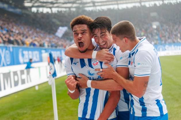 Sport Themen der Woche KW43 Sport Bilder des Tages Torjubel v.l. Torschuetze 2:0 Dario Gebuhr (Rostock), Ahmet Gürleyen (Rostock) und Jan Mejdr (Rostock); GER, FC Hansa Rostock vs. Rot-Weiß Essen, Fussball, 3. Liga, 12.Spieltag, Spielzeit 2024 2025, 26.10.2024 Rostock Ostseestadion Mecklenburg - Vorpommern Deutschland *** Goal celebration v l Torschuetze 2 0 Dario Gebuhr Rostock , Ahmet Gürleyen Rostock and Jan Mejdr Rostock GER, FC Hansa Rostock vs Rot Weiß Essen, Soccer, 3 Liga, Matchday 12, Season 2024 2025, 26 10 2024 Rostock Ostseestadion Mecklenburg Vorpommern Germany