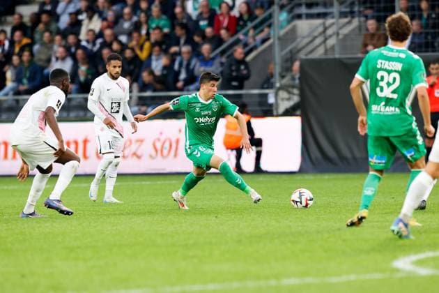 Angers SCO v AS Saint-Etienne - Ligue 1 MCDonald s 2024 2025 06 Benjamin BOUCHOUARI (asse) during the Ligue 1 MCDonald s match between Angers and Saint Etienne at Stade Jean Bouin on October 26, 2024 in Angers, France. Angers France  Copyright: xFEPx 776228906