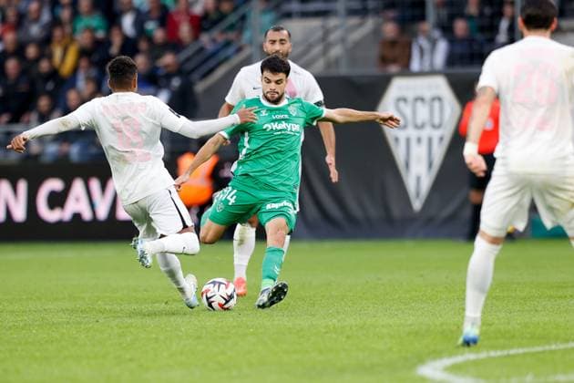 Angers SCO v AS Saint-Etienne - Ligue 1 MCDonald s 2024 2025 14 Louis MOUTON (asse) during the Ligue 1 MCDonald s match between Angers and Saint Etienne at Stade Jean Bouin on October 26, 2024 in Angers, France. Angers France  Copyright: xFEPx 776228906