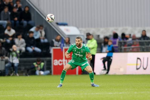 Angers SCO v AS Saint-Etienne - Ligue 1 MCDonald s 2024 2025 19 Leo PETROT (asse) during the Ligue 1 MCDonald s match between Angers and Saint Etienne at Stade Jean Bouin on October 26, 2024 in Angers, France. Angers France  Copyright: xFEPx 776228906