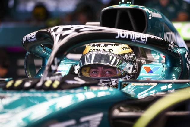 ALONSO Fernando (spa), Aston Martin F1 Team AMR24, portrait during the Formula 1 Gran Premio de la Ciudad de Mexico 2024, 20th round of the 2024 Formula One World Championship, WM, Weltmeisterschaft from October 25 to 27, 2024 on the Autodromo Hermanos Rodriguez, in Mexico City, Mexico - F1 - MEXICO CITY GRAND PRIX 2024 DPPI Panoramic  241026_R20_MESSICO_EA021794.JPG