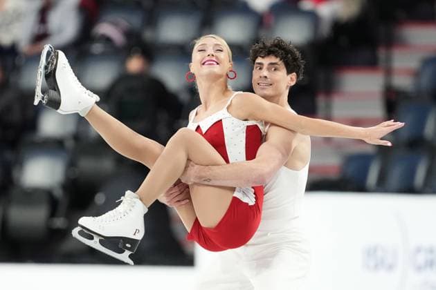 October 26, 2024, Halifax, Ns, Canada: Ice Dancers Piper Gilles and Paul Poirier, of Canada, compete in rhythm dance at the Skate Canada International Figure skating, Eiskunstlauf competition in Halifax on Saturday, October 26, 2024. Piper Gilles, Paul Poirier - ZUMAc35_ 20241026_zaf_c35_023 Copyright: xDarrenxCalabresex