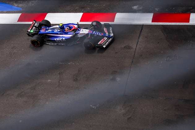 22 TSUNODA Yuki (jap), Visa Cash App RB F1 Team VCARB 01, action during the Formula 1 Gran Premio de la Ciudad de Mexico 2024, 20th round of the 2024 Formula One World Championship, WM, Weltmeisterschaft from October 25 to 27, 2024 on the Autodromo Hermanos Rodriguez, in Mexico City, Mexico - F1 - MEXICO CITY GRAND PRIX 2024 DPPI Panoramic  241026_R20_MESSICO_EA012023