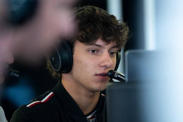 Andrea Kimi Antonelli (Mercedes AMG Petronas Formula One Team, Italien, 12) in der Box, MEX, Formel 1 Weltmeisterschaft, Grand Prix von Mexiko City, Autodromo Hermanos Rodriguez, Freies Training, 26.10.2024 MEX, Formel 1 Weltmeisterschaft, Grand Prix von Mexiko City, Autodromo Hermanos Rodriguez, Freies Training, 26.10.2024 Mexico City Copyright: xEibner-Pressefoto Memmlerx EP_MMR