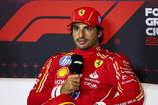 press conference, PK, Pressekonferenz SAINZ Carlos (spa), Scuderia Ferrari SF-24, portrait during the Formula 1 Gran Premio de la Ciudad de Mexico 2024, 20th round of the 2024 Formula One World Championship, WM, Weltmeisterschaft from October 25 to 27, 2024 on the Autodromo Hermanos Rodriguez, in Mexico City, Mexico - F1 - MEXICO CITY GRAND PRIX 2024 DPPI Panoramic 241027_R20_MESSICO_EA013916