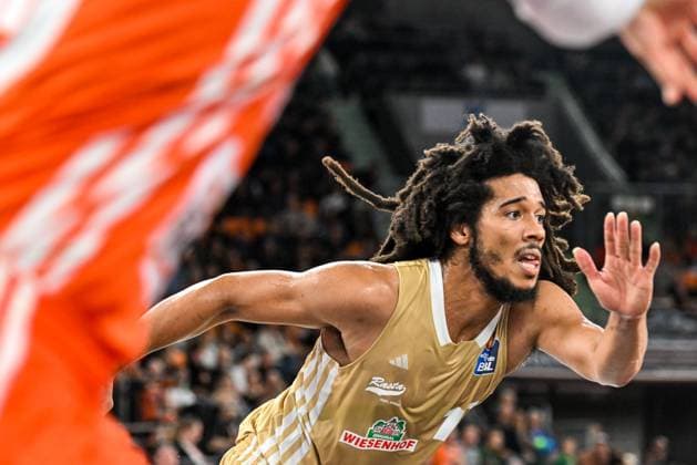 Sport Themen der Woche KW43 GER, BBL, ratiopharm Ulm vs RASTA Vechta 26.10.2024, ratiopharm arena, Neu-Ulm, GER, BBL, ratiopharm Ulm vs RASTA Vechta, im Bild Tyger Campbell (Vechta, 10) *** GER, BBL, ratiopharm Ulm vs RASTA Vechta 26 10 2024, ratiopharm arena, Neu Ulm, GER, BBL, ratiopharm Ulm vs RASTA Vechta, in the picture Tyger Campbell Vechta, 10 nordphotoxGmbHx xHafner nph00200