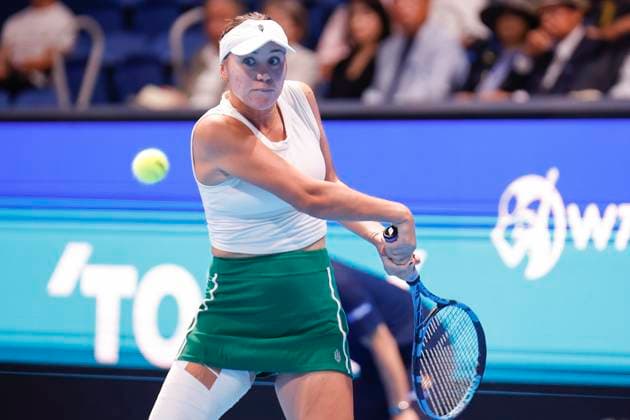 October 27, 2024, Tokyo, Japan: Sofia KENIN (USA) hits a return against Qinwen ZHENG (CHN) during the Singles Final match of Toray Pan Pacific Open Tennis Tournament 2024 at the Ariake Coliseum. Zheng won 7-6(5), 6-3. Tokyo Japan - ZUMAm191 20241027_aap_m191_019 Copyright: xRodrigoxReyesxMarinx