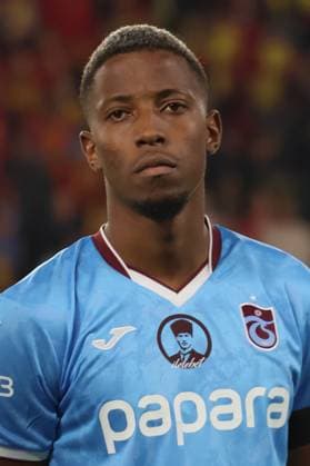 Simon Banza of Trabzonspor during the Turkish Super League match between Goztepe and Trabzonspor at Goztepe Gursel Aksel Stadium on October 26, 2024 in Izmir, Turkey. Izmir Turkey Copyright: xSeskimphotox Goztepe-Trabzon-261024 (183)