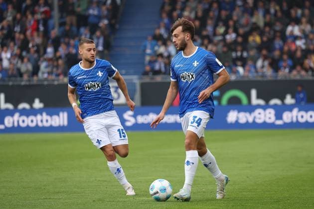 2024.10.28 xJFAx 2.Bundesliga SV Darmstadt 98 - SSV Ulm 1846 v.l., Fabian Nürnberger (SV Darmstadt 98), Kilian Julian Corredor (SV Darmstadt 98) (DFL DFB REGULATIONS PROHIBIT ANY USE OF PHOTOGRAPHS as IMAGE SEQUENCES and or QUASI-VIDEO)