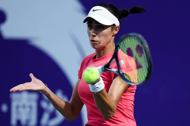 GUANGZHOU, CHINA - OCTOBER 27: Olga Danilovic of Serbia competes in the Women s Singles Final match against Caroline Dolehide of United States on day 7 of 2024 Guangzhou Open at Nansha International Tennis Centre on October 27, 2024 in Guangzhou, Guangdong Province of China.  Copyright: xWuxZhizhaox 111526715028