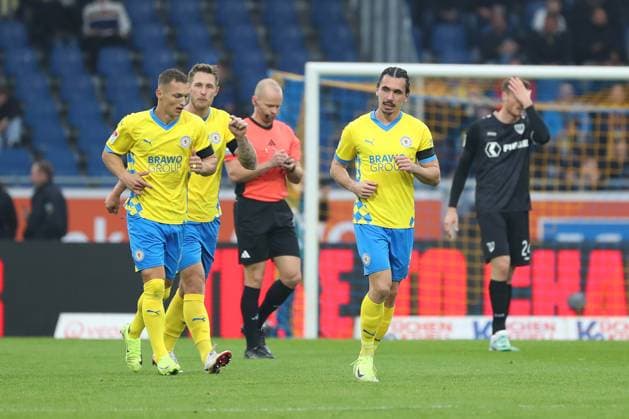 Braunschweig vs. Münster, 2. BL Braunschweig, 27.10.2024, FUßBALL - Eintracht Braunschweig vs. SC Preußen Münster, 2. BL, Saison 2024 25. Rayan Philippe (Eintracht Braunschweig) nach seinem Tor zum 1:0 Braunschweig