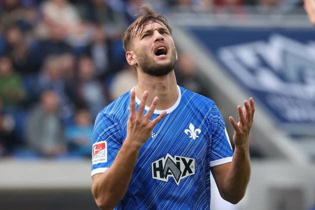 2024.10.28 xJFAx 2.Bundesliga SV Darmstadt 98 - SSV Ulm 1846 v.l., Kilian Julian Corredor (SV Darmstadt 98) enttaeuscht, enttaeuscht schauend, dissapointed, traurig, frustiert, frust, gefrustet (DFL DFB REGULATIONS PROHIBIT ANY USE OF PHOTOGRAPHS as IMAGE SEQUENCES and or QUASI-VIDEO)
