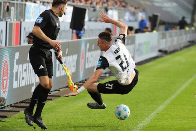 27.10.2024, xtvx, Fussball 2.Bundesliga, SV Darmstadt 98 - SSV Ulm 1846 emspor, v.l. Niklas Kolbe (SSV Ulm 1846) (DFL DFB REGULATIONS PROHIBIT ANY USE OF PHOTOGRAPHS as IMAGE SEQUENCES and or QUASI-VIDEO) Darmstadt