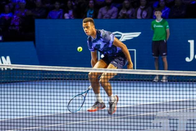 Giovanni Mpetshi Perricard (FRA) , Tennis, Swiss Indoors ATP, Tennis Herren World Tour 500), 2024, Ben Shelton (USA) vs. Giovanni Mpetshi Perricard (FRA), 27.10.2024, St. Jakobshalle, Basel, Schweiz Basel St. Jakobshalle BS Schweiz Copyright: xGrantxHubbsx