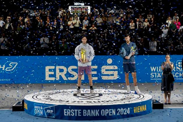 JACK DRAPER (GBR) celebrating his victory of the Erste Bank Open together with second place finisher KAREN KHACHANOV at the ATP, Tennis Herren World Tour, Erste Bank Open at the Wiener Stadthalle. Vienna