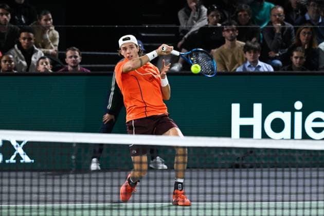 Arthur Cazaux ( FRA ) during the Rolex Paris Masters at Accor Hotel Arena on October 27, 2024 in Paris, France. ( Photo by Federico Pestellini Panoramic ) TENNIS : Rolex Paris Masters - Paris - 27 10 2024 FedericoPestellini Panoramic 