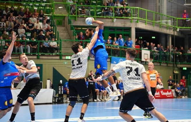 2. Handball Bundesliga, Bergischer HC vs. HC Elbflorenz, 27.10.2024 Djibril M Bengue (Bergischer HC 11) ;2. Handball Bundesliga, Bergischer HC vs. HC Elbflorenz, 27.10.2024,Uni-Halle,Wuppertal,Deutschland am 27.10.24