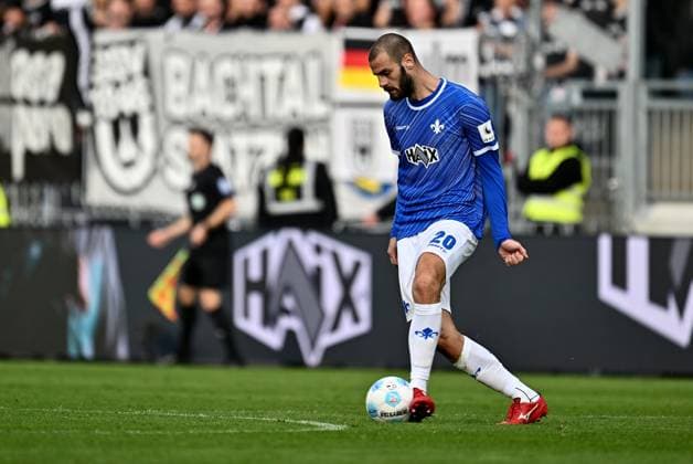 27.10.2024, xfux, Fussball 2.Bundesliga, SV Darmstadt 98 - SSV Ulm 1846, emspor, v.l. Aleksandar Vukotic (SV Darmstadt 98) FREISTELLER (DFL DFB REGULATIONS PROHIBIT ANY USE OF PHOTOGRAPHS as IMAGE SEQUENCES and or QUASI-VIDEO) Darmstadt