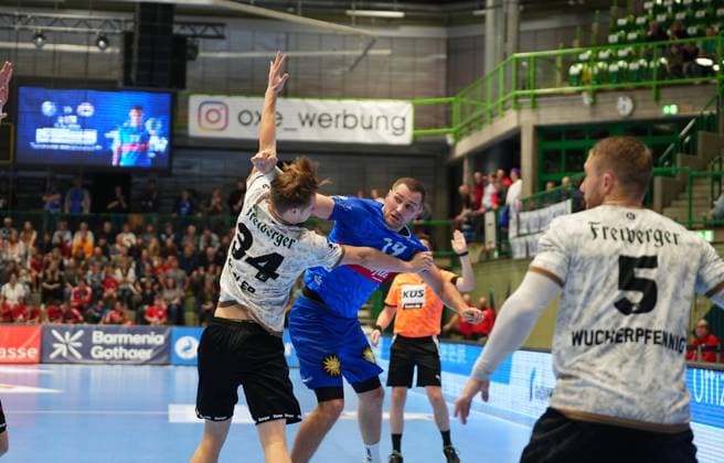 2. Handball Bundesliga, Bergischer HC vs. HC Elbflorenz, 27.10.2024 Tomáö Babák (Bergischer HC 19) ;2. Handball Bundesliga, Bergischer HC vs. HC Elbflorenz, 27.10.2024,Uni-Halle,Wuppertal,Deutschland am 27.10.24