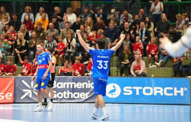 2. Handball Bundesliga, Bergischer HC vs. HC Elbflorenz, 27.10.2024 Eloy Morante Maldonado (Bergischer HC 33) feiert ;2. Handball Bundesliga, Bergischer HC vs. HC Elbflorenz, 27.10.2024,Uni-Halle,Wuppertal,Deutschland am 27.10.24