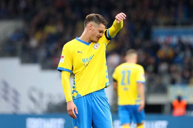 Braunschweig vs. Münster, 2. BL Braunschweig, 27.10.2024, FUßBALL - Eintracht Braunschweig vs. SC Preußen Münster, 2. BL, Saison 2024 25. Levente Szabo (Eintracht Braunschweig) Braunschweig