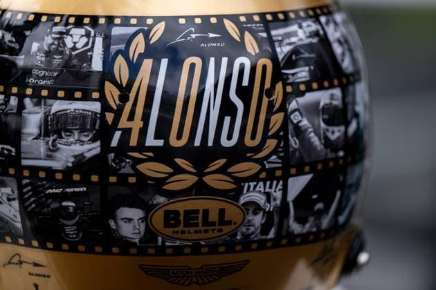 Helm im Spezialdesign zum 400. Grand Prix von Fernando Alonso (Aston Martin Aramco Formula One Team, Spanien, 14), MEX, Formel 1 Weltmeisterschaft, Grand Prix von Mexiko City, Autodromo Hermanos Rodriguez, Rennen, 27.10.2024 MEX, Formel 1 Weltmeisterschaft, Grand Prix von Mexiko City, Autodromo Hermanos Rodriguez, Rennen, 27.10.2024 Mexico City Copyright: xEibner-Pressefoto Memmlerx EP_MMR
