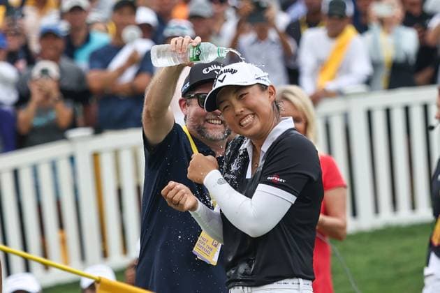 KUALA LUMPUR, - OCTOBER 27: Ruoning Yin of China celebrate after winning the tournament following the final round of the Maybank Championship 2024 at Kuala Lumpur Golf & Country Club on October 27, 2024 in Kuala Lumpur, Malaysia.(Photo by Hazrin Yeob Men Shah Icon Sportswire) GOLF: OCT 27 LPGA, Golf Damen Maybank Championship EDITORIAL USE ONLY Icon3782410274218