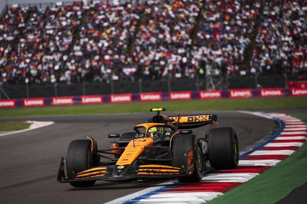 04 NORRIS Lando (gbr), McLaren F1 Team MCL38, action during the Formula 1 Gran Premio de la Ciudad de Mexico 2024, 20th round of the 2024 Formula One World Championship, WM, Weltmeisterschaft from October 25 to 27, 2024 on the Autodromo Hermanos Rodriguez, in Mexico City, Mexico - F1 - MEXICO CITY GRAND PRIX 2024 DPPI Panoramic  241027_R20_MESSICO_EA016008