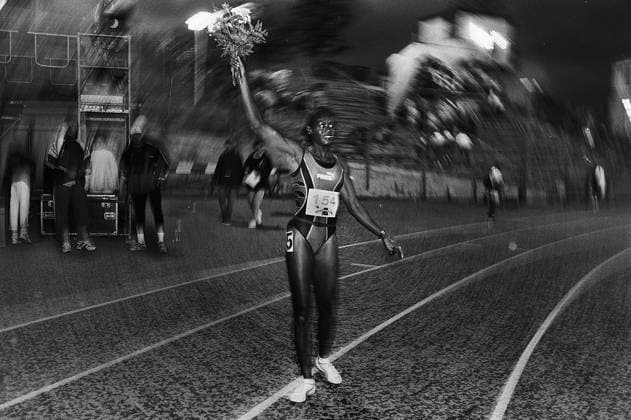 7. Sachsenmeeting_LAC_1996 19.05.1996, Chemnitz, Reichenhainer Straße, Sportforum, Stadion, Am 19. Mai 1996 fand der letzte große Höhepunkt im Sportforum statt, als sich einige Größen der Leichtathletik (u.a. Merlene Ottey, Haile Gebrselassie, Dieter Baumann und Lars Riedel) zum 7. Sachsenmeeting der Leichtathletik trafen. Sprinterin Merlene Ottey Chemnitz Sachsen BRD *** 7 Sachsenmeeting LAC 1996 19 05 1996, Chemnitz, Reichenhainer Straße, Sportforum, Stadion, On May 19, 1996, the last big highlight took place in the Sportforum, when some of the greats of athletics, including Merlene Ottey, Haile Gebrselassie, Dieter Baumann and Lars Riedel, met for the 7 Sachsenmeeting of athletics Sprinter Merlene Ottey Chemnitz Saxony FRG