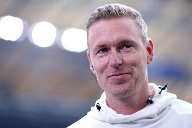 26.10.2024, Fußball, FC Schalke 04 - SpVgg Greuther Fürth, 2. Fußball Bundesliga, Veltins-Arena Gelsenkirchen, Saison 2024 2025: Interimstrainer Leonhard Haas (Trainer Greuther Fürth) DFB regulations prohibit any use of photographs as image sequences and or quasi-video. Nordrhein-Westfalen Deutschland *** 26 10 2024, Football, FC Schalke 04 SpVgg Greuther Fürth, 2 Fußball Bundesliga, Veltins Arena Gelsenkirchen, Saison 2024 2025 Interim coach Leonhard Haas Trainer Greuther Fürth DFB regulations prohibit any use of photographs as image sequences and or quasi video Nordrhein Westfalen Germany