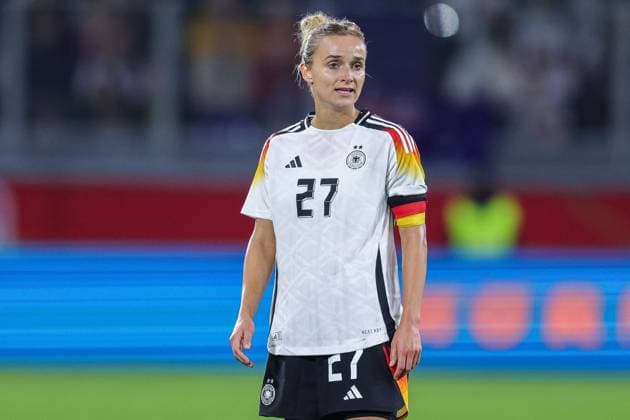 Fußball Frauen Länderspiel Deutschland - Australien am 28.10.2024 in der Schauinsland-Reisen-Arena in Duisburg Lina Magull ( Deutschland ) DFB regulations prohibit any use of photographs as image sequences and or quasi-video.