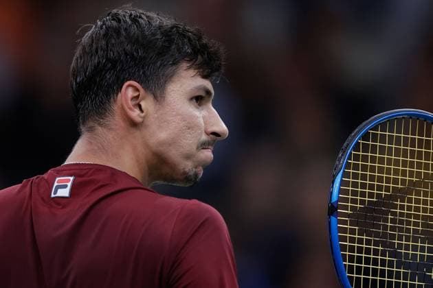Paris, 30.10.2024 Tennis Rolex Paris Masters 2024, Alexei Popyrin -Daniil Medwedew v.l., Alexei Popyrin enttaeuscht, enttaeuscht schauend, dissapointed, traurig, frustiert, frust, gefrustet Copyright: AntonioxBorga