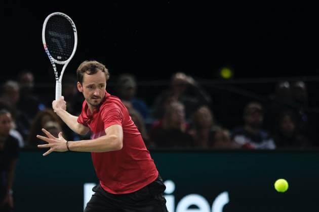 October 30, 2024, Paris, France: DANIL MEDVEDEV (RUS) returns the ball to ALEXEI POPYRIN (AUS) during the day three of Rolex Paris Masters 1000 tournament at Paris Accor Arena Stadium in Paris France..Popyrin won 6:4 2:6 7:6 Paris France - ZUMAp119 20241030_zaf_p119_026 Copyright: xPierrexSteveninx