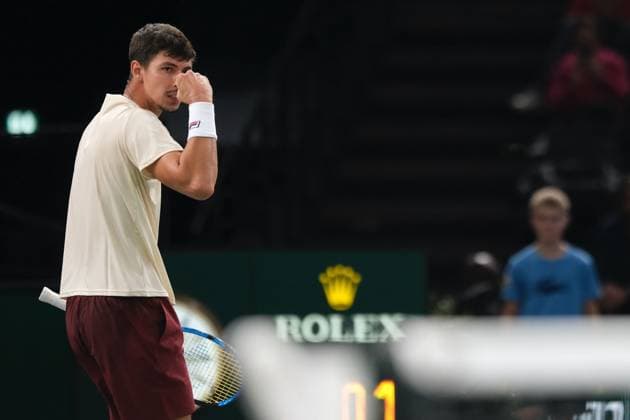 October 30, 2024, Paris, France: ALEXEI POPYRIN (AUS) returns the ball to DANIL MEDVEDEV (RUS) during the day three of Rolex Paris Masters 1000 tournament at Paris Accor Arena Stadium in Paris France..Popyrin won 6:4 2:6 7:6 Paris France - ZUMAp119 20241030_zaf_p119_029 Copyright: xPierrexSteveninx