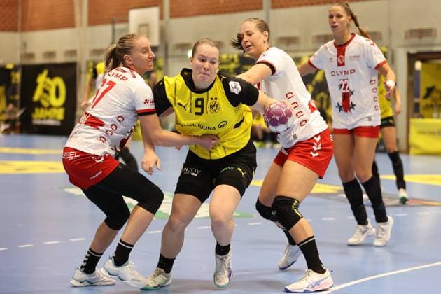 Sport Themen der Woche KW44 Sport Bilder des Tages 30.10.2024, Handball, Frauen, Handball Bundesliga Frauen, Saison 2024 2025, Borussia Dortmund vs. HB Ludwigsburg in der Sporthalle Wellinghofen in Dortmund (Deutschland) Lisa Antl (Borussia Dortmund) Dortmund Sporthalle Wellinghofen Nordrhein Westfalen Deutschland *** 30 10 2024, Handball, Women, Handball Bundesliga Women, Season 2024 2025, Borussia Dortmund vs HB Ludwigsburg in the Sporthalle Wellinghofen in Dortmund Germany Lisa Antl Borussia Dortmund Dortmund Sporthalle Wellinghofen North Rhine-Westphalia Germany